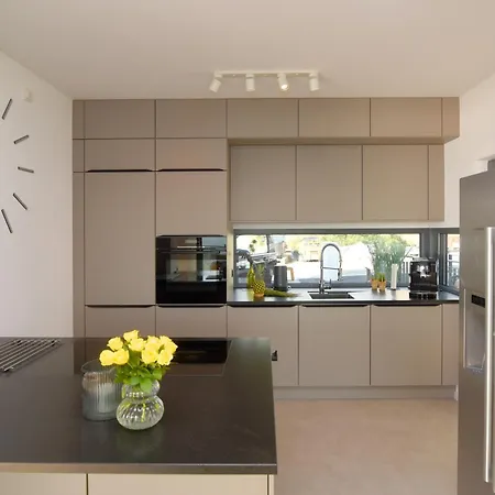 Petit 69 - Am Hainer بيت للعطل