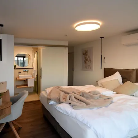 Petit 69 - Am Hainer * Neukieritzsch