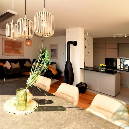 Petit 69 - Am Hainer بيت للعطل