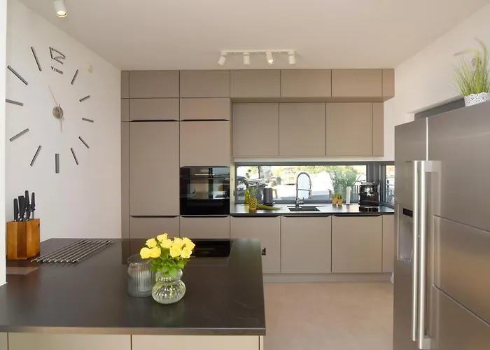 Petit 69 - Am Hainer بيت للعطل