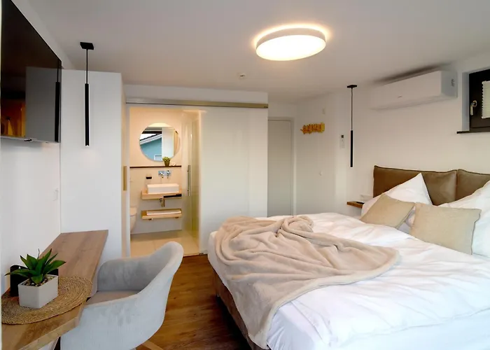 Petit 69 - Am Hainer بيت للعطل